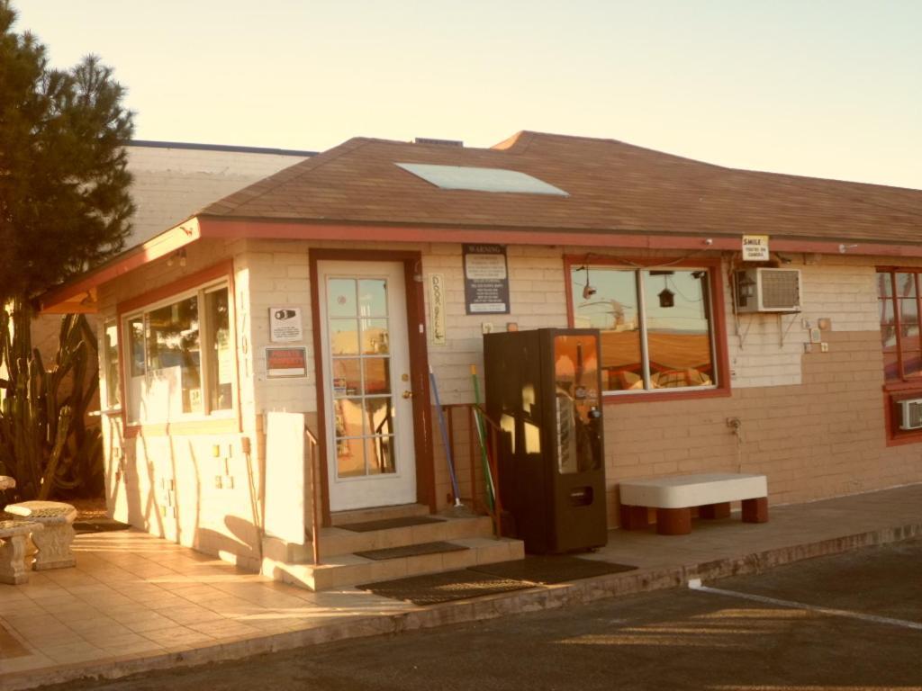 Desert Moon Motel Las Vegas Exterior photo