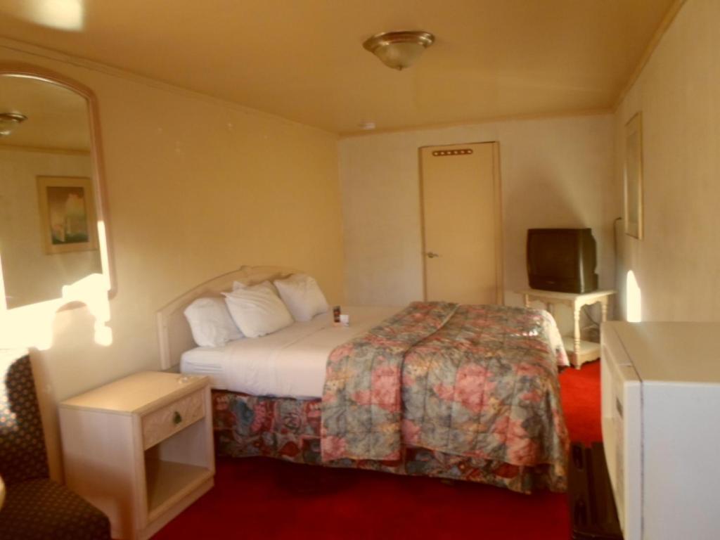 Desert Moon Motel Las Vegas Room photo