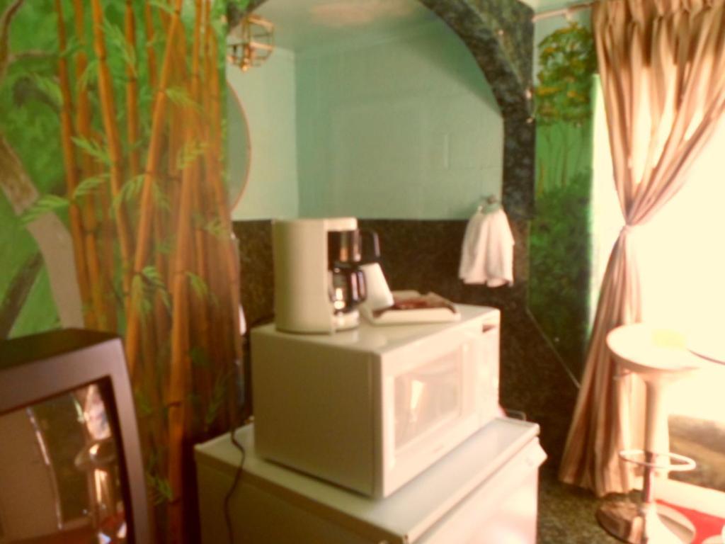 Desert Moon Motel Las Vegas Room photo